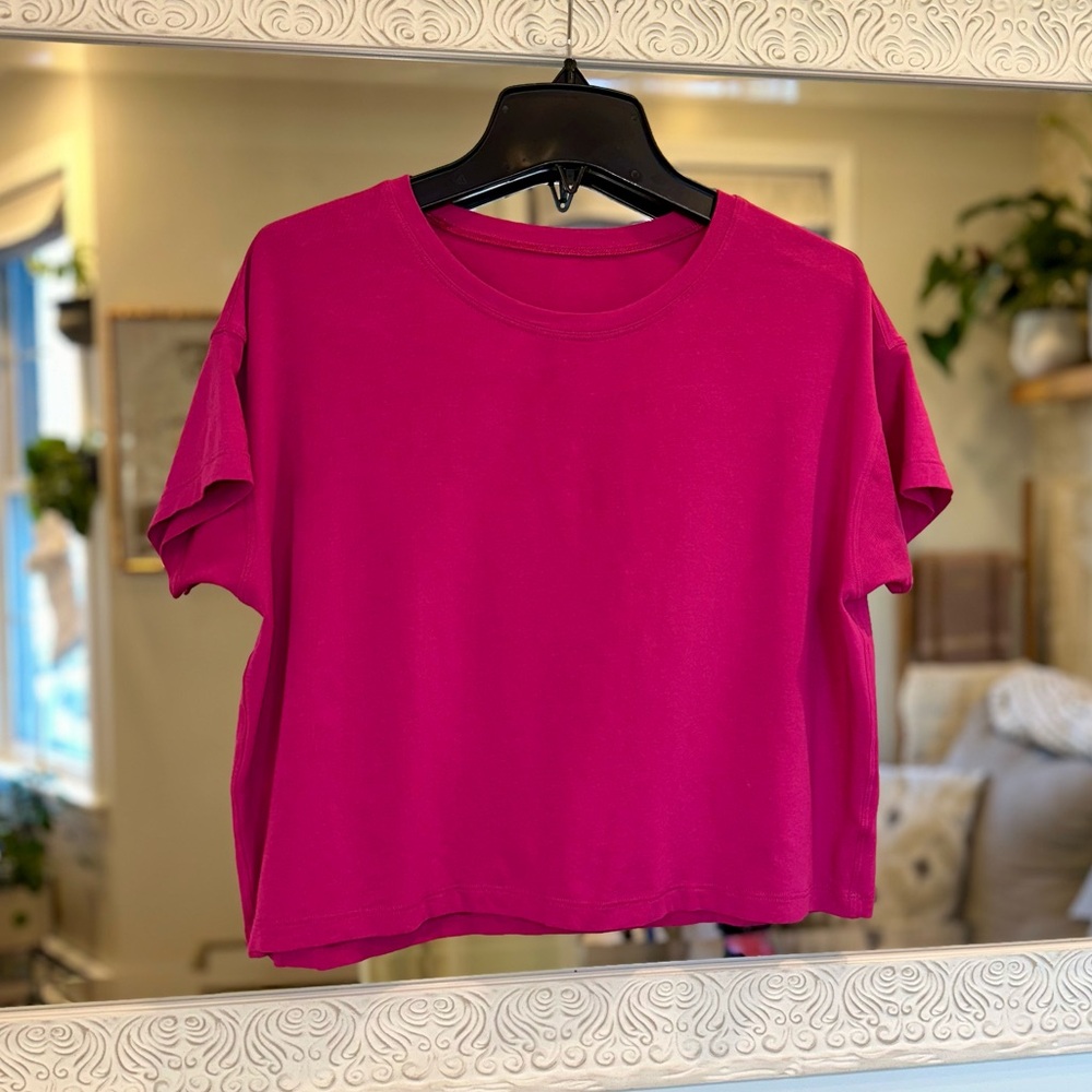 Lululemon Cates T-shirt Cropped Short Sleeves Raspberry Magenta Women's Top 4